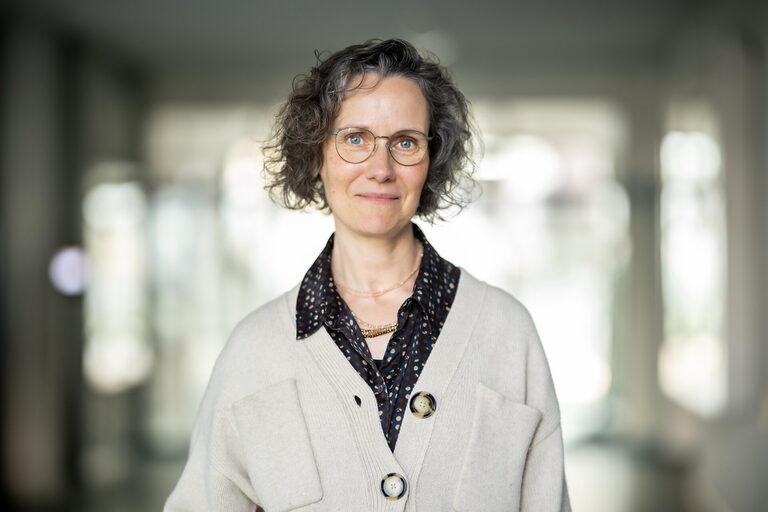 Portrait von Gabriele Kunau __ Portrait of Gabriele Kunai