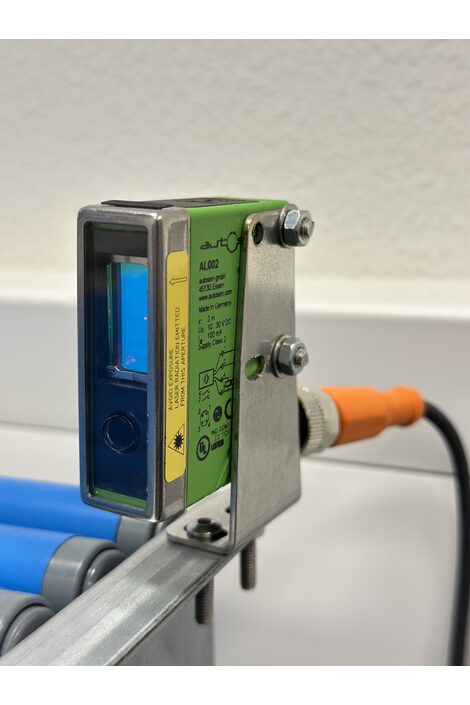 Laser distance sensor