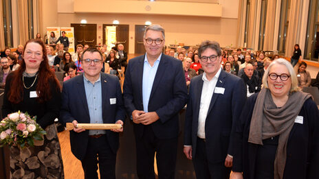 Prof. Dr. Katja Nowacki, Dean of FB8, was a speaker at the New Year's reception of AG Wohlfahrt Dortmund.