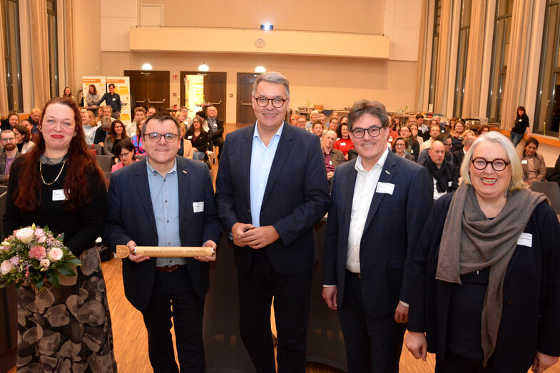 Prof. Dr. Katja Nowacki, Dean of FB8, was a speaker at the New Year's reception of AG Wohlfahrt Dortmund.