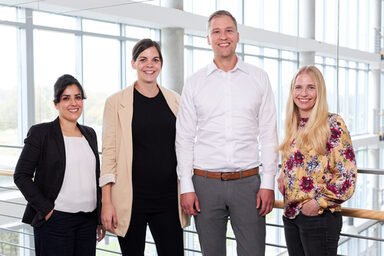 Group photo of Fabian Kubik, Hanaa Ryari, Lena Klimke and Sabrina Scheidler __ Group photo of Fabian Kubik, Hanaa Ryari, Lena Klimke and Sabrina Scheidler