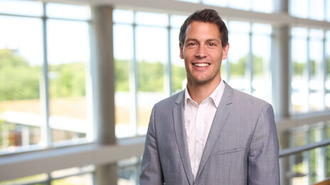 Portrait von Paul Schneider__ Portrait of Paul Schneider